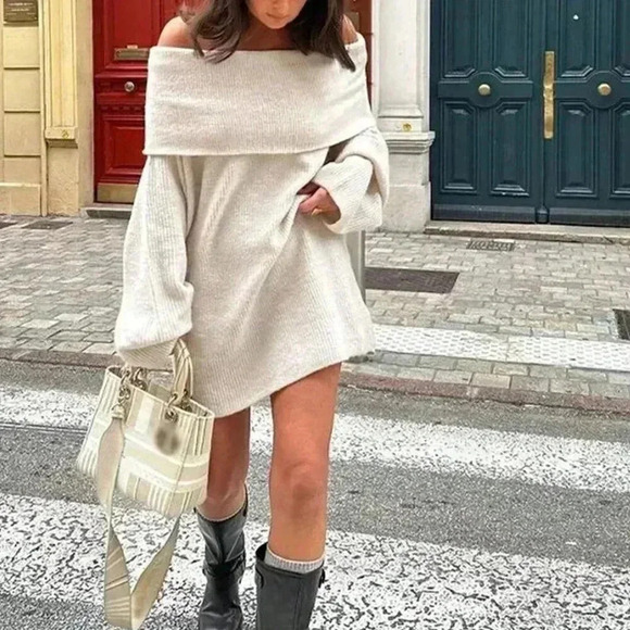 White Casual Women's Off-Shoulder Lantern Sleeve Loose Straight Sweater Dress - Picture 4 of 4